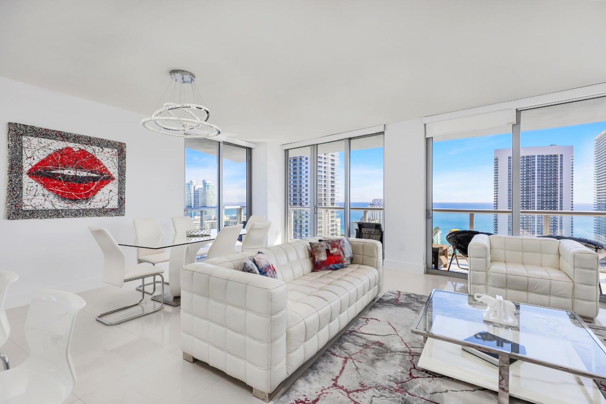 Resort-Style Living With Direct Ocean Views - 3Br Beauty Hallandale Beach Exterior photo